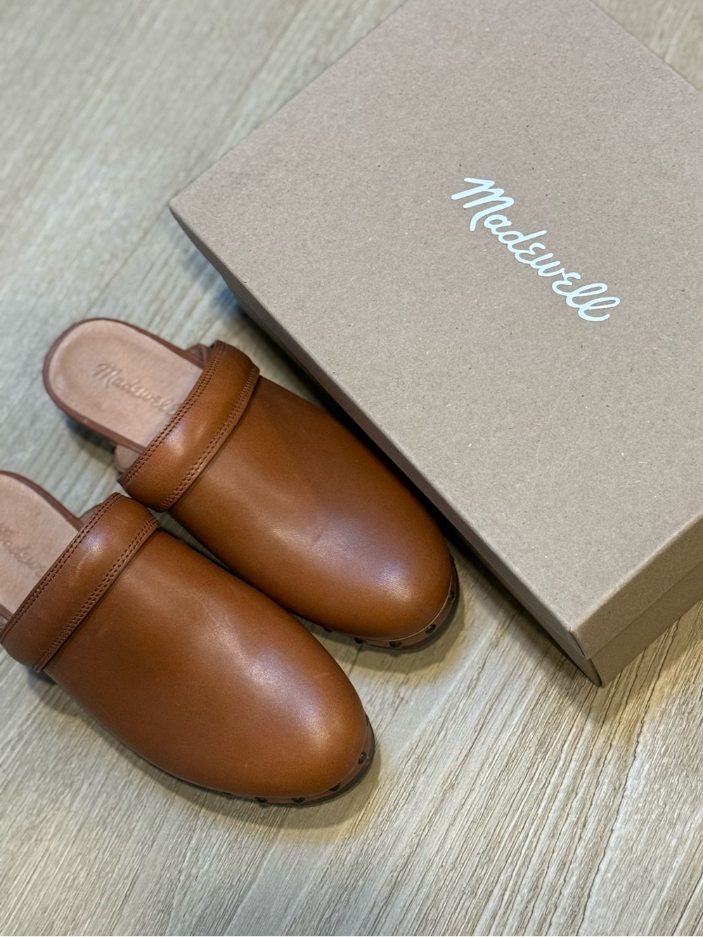 Madewell Leather Clogs – English Saddle (Size 7) - Picture 2 of 9